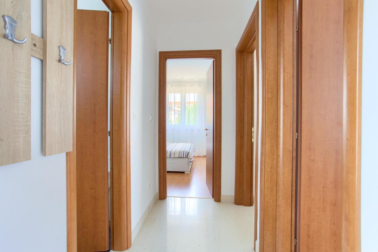 Apartment Anja Krk Town Luaran gambar