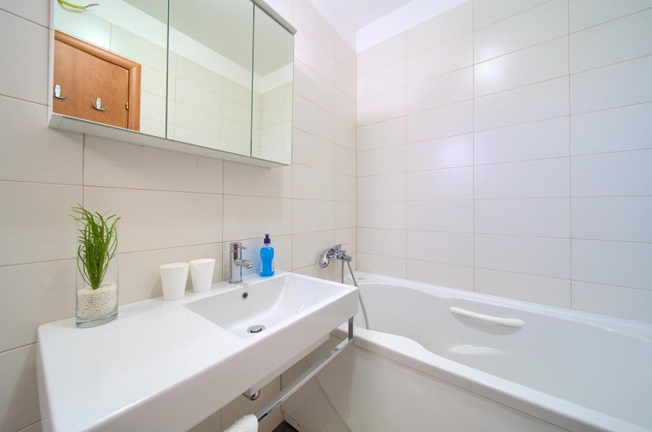 Apartment Anja Krk Town Luaran gambar
